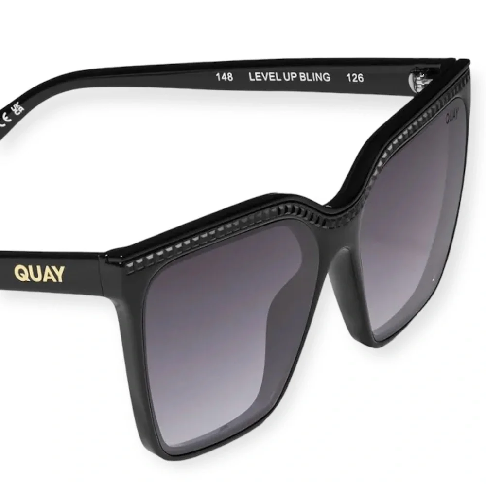 QUAY Level Up Bling Sunglasses Black Frame Black Gradient Lens Crystals New - Picture 8 of 14